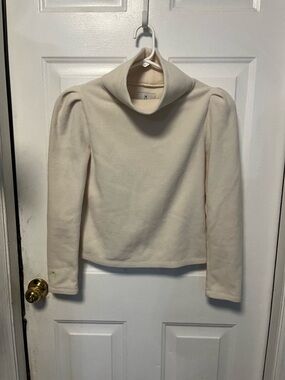 Dudley Stephens Cream Puff-Sleeve fleece Greenpoint Turtleneck Sweater